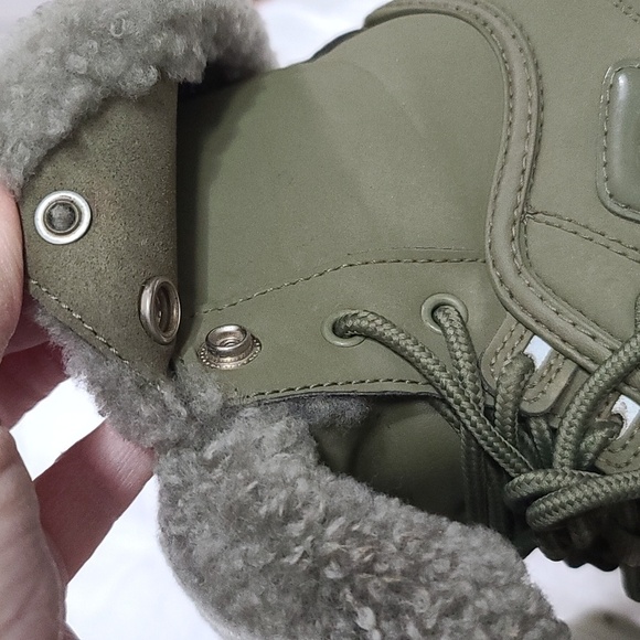 Fila Disruptor Shearling Hiking Boots Khaki Green Gray Faux Fur Chunky Sz 7 EUC - Picture 11 of 12